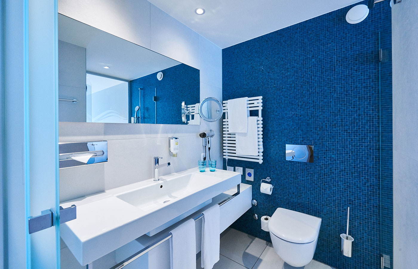 Hotel Holiday Doppelzimmer Mit Balkon 2918