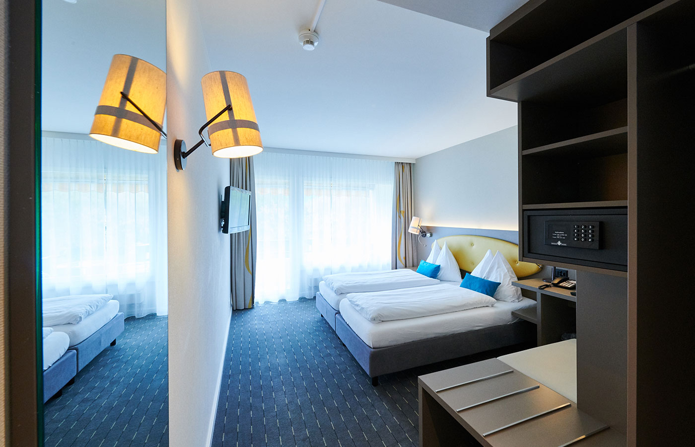 Doppelzimmer mit Balkon