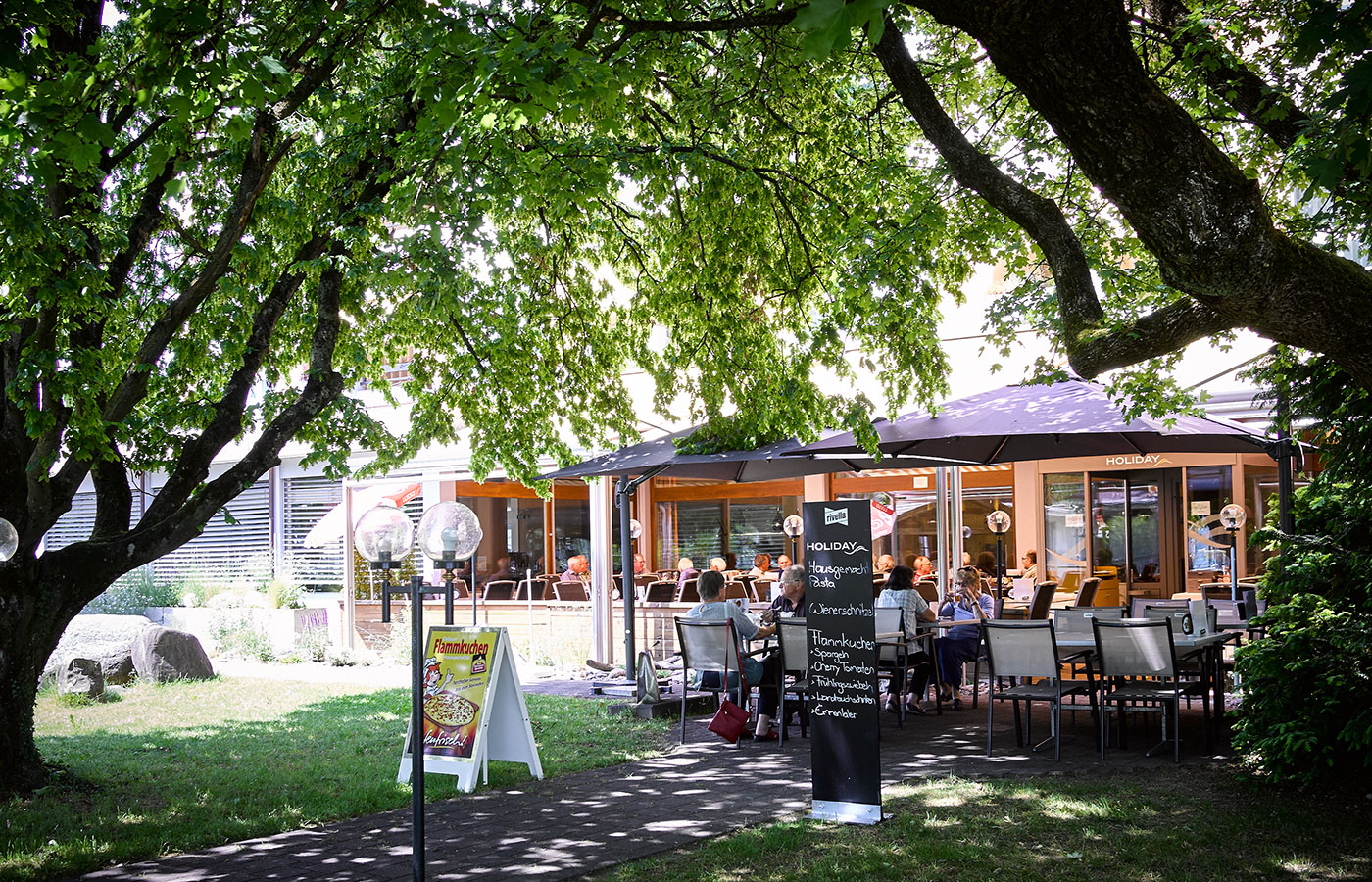 Restaurant Terrasse Holiday Thun 75608 2